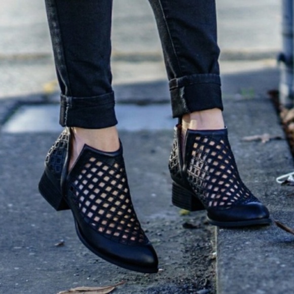 Jeffrey Campbell Taggart Open Weave Booties - Picture 1 of 12